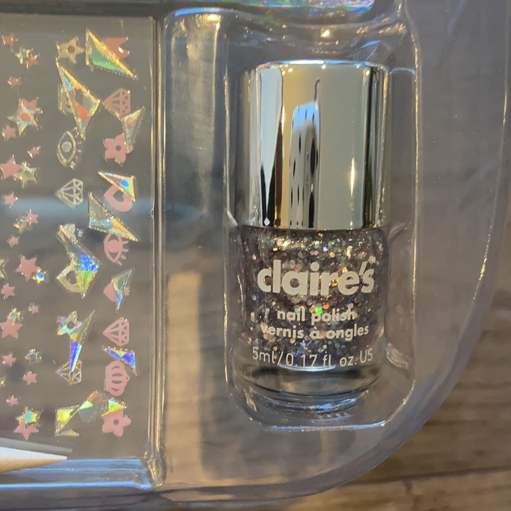 Claire’s Nail Art set - Picture 8 of 8